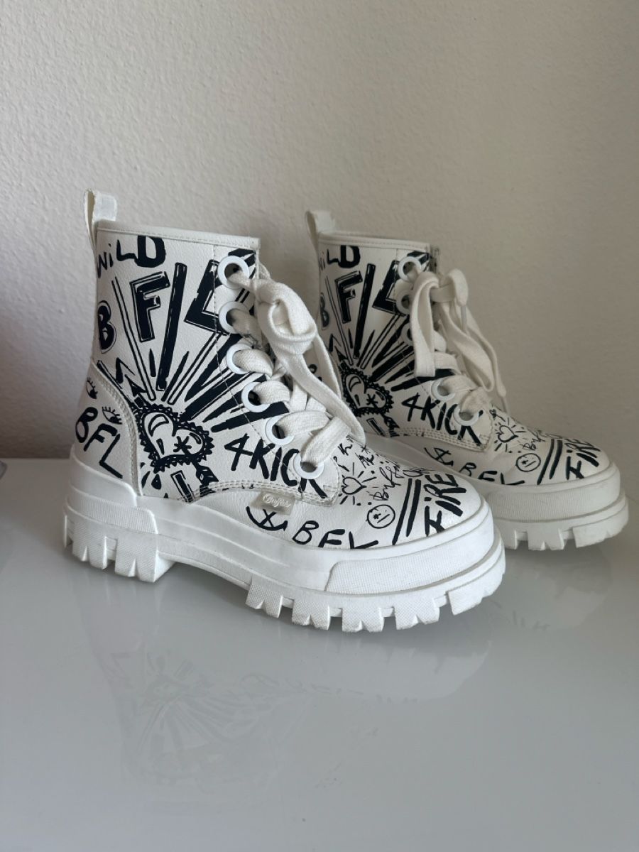Buffalo Herrenschuhe: Buffalo Stiefel – Gebraucht aus Basel von yourlocalvivi