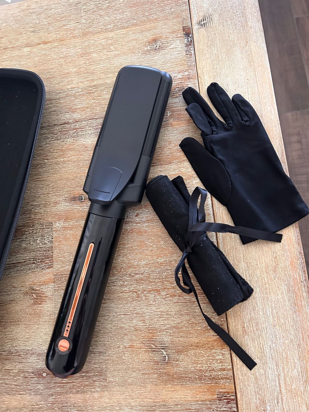 BaByliss Piastre & Arricciacapelli: BaByliss 9000 Cordless Waver – Nuovo (secondo la descrizione) da Pratteln venduto da Liliana2905