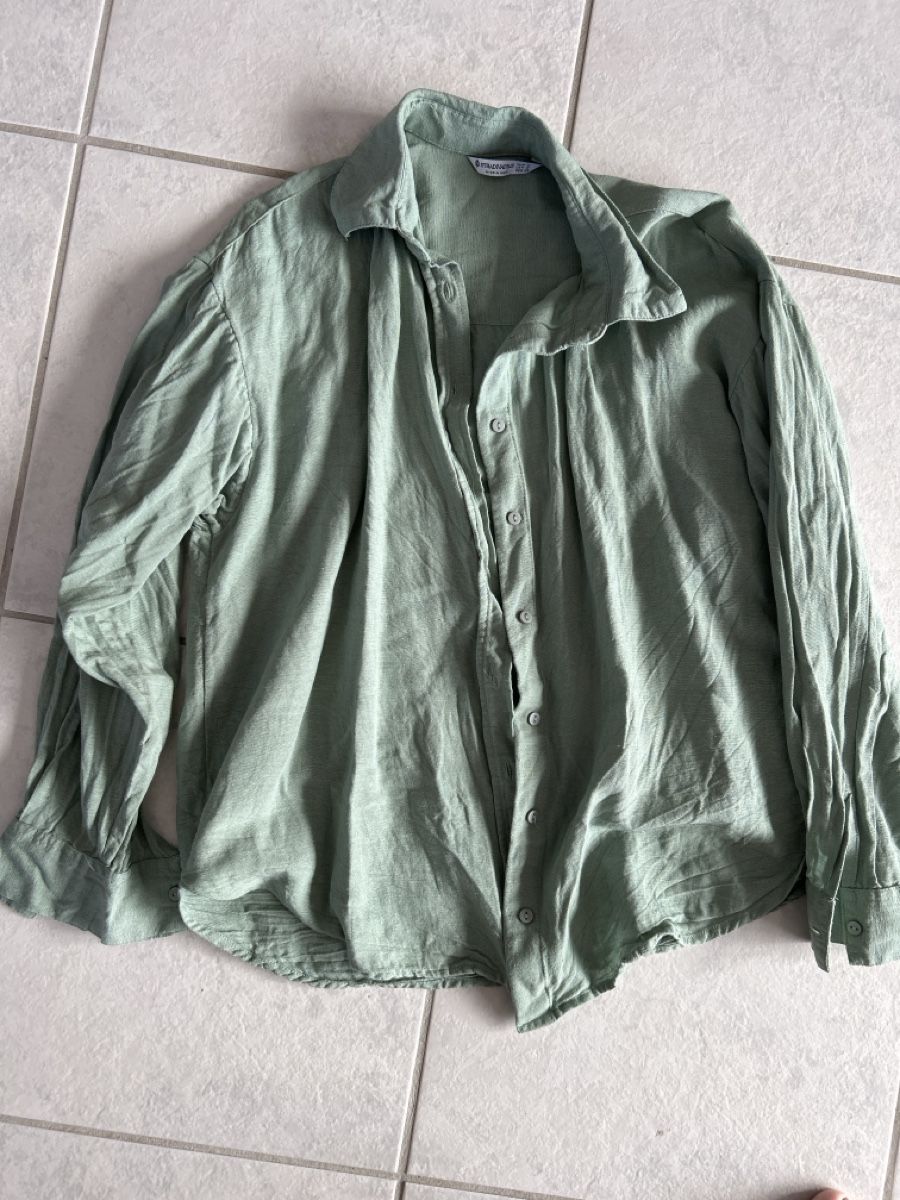 Chemisiers: Bluse Gr M – D'occasion à Lostorf par Venice16