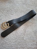 Ceinture Gucci cuir noir boucle perles dorée 