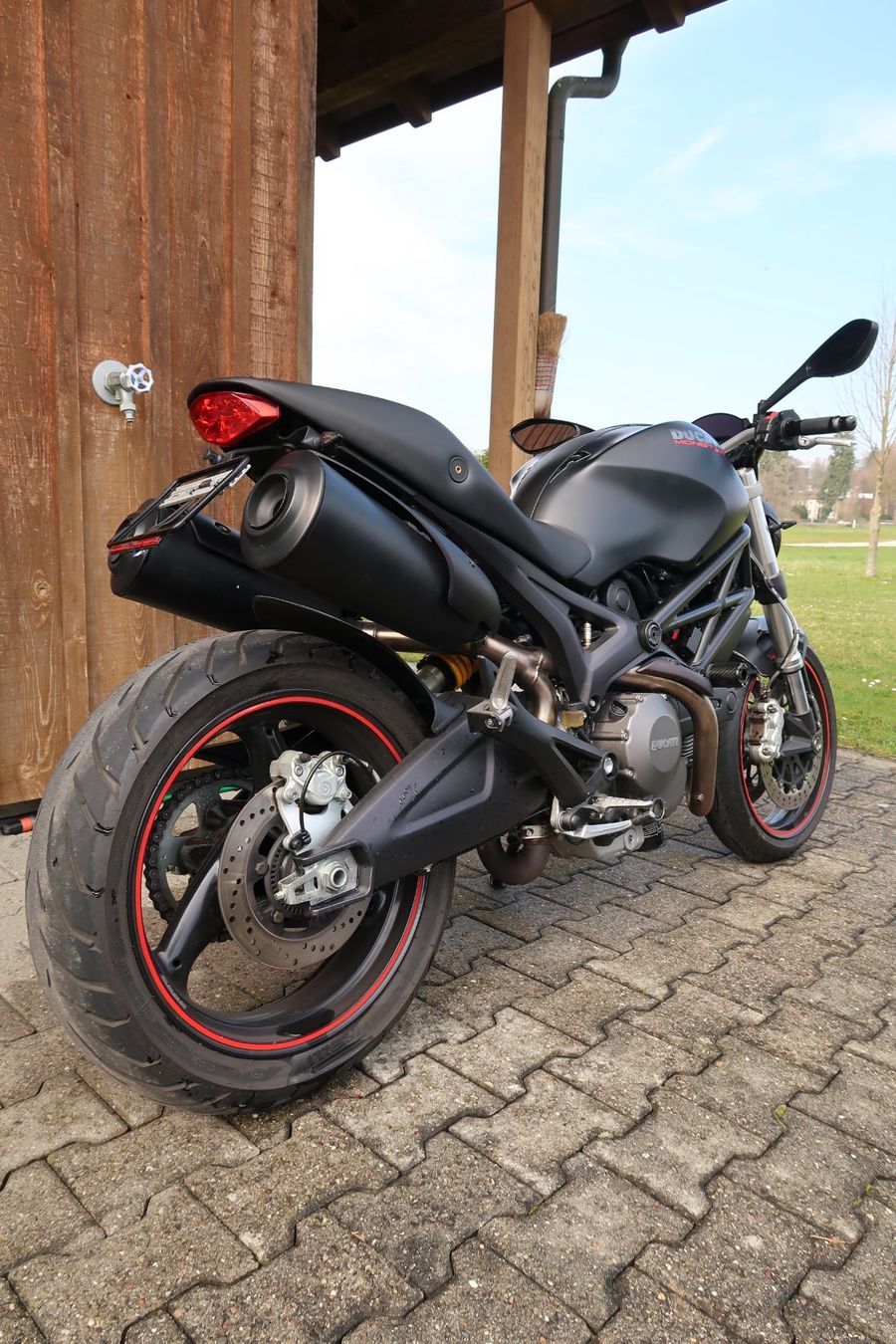Ducati Strada: Ducati Monster 696 25kw – Usato da Hünenberg venduto da Harley151 1