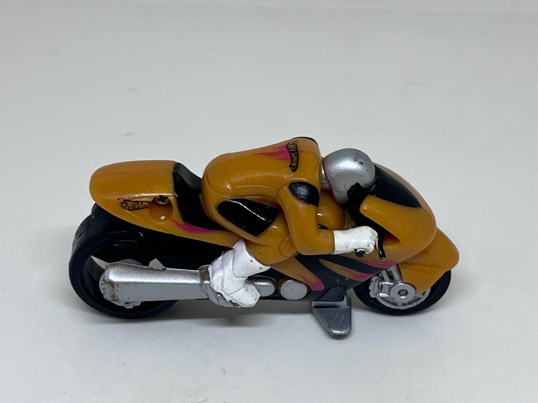 Hot Wheels Modellini d'auto: Hot Wheels Blade Raider – Usato da Wildegg venduto da LaaBoutique 1