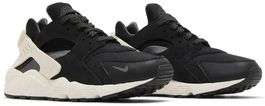 Baskets Nike Air Huarache noir et blanc