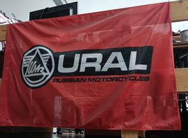Ural Fahne, Ural Motorräder