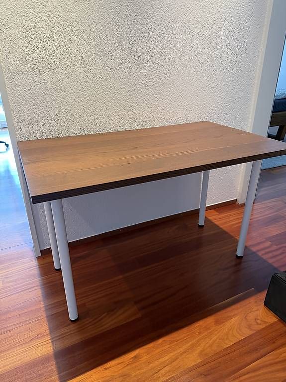 Scrivanie: Schreibtisch 120x70 – Usato da Eglisau venduto da Gerr1ck 1