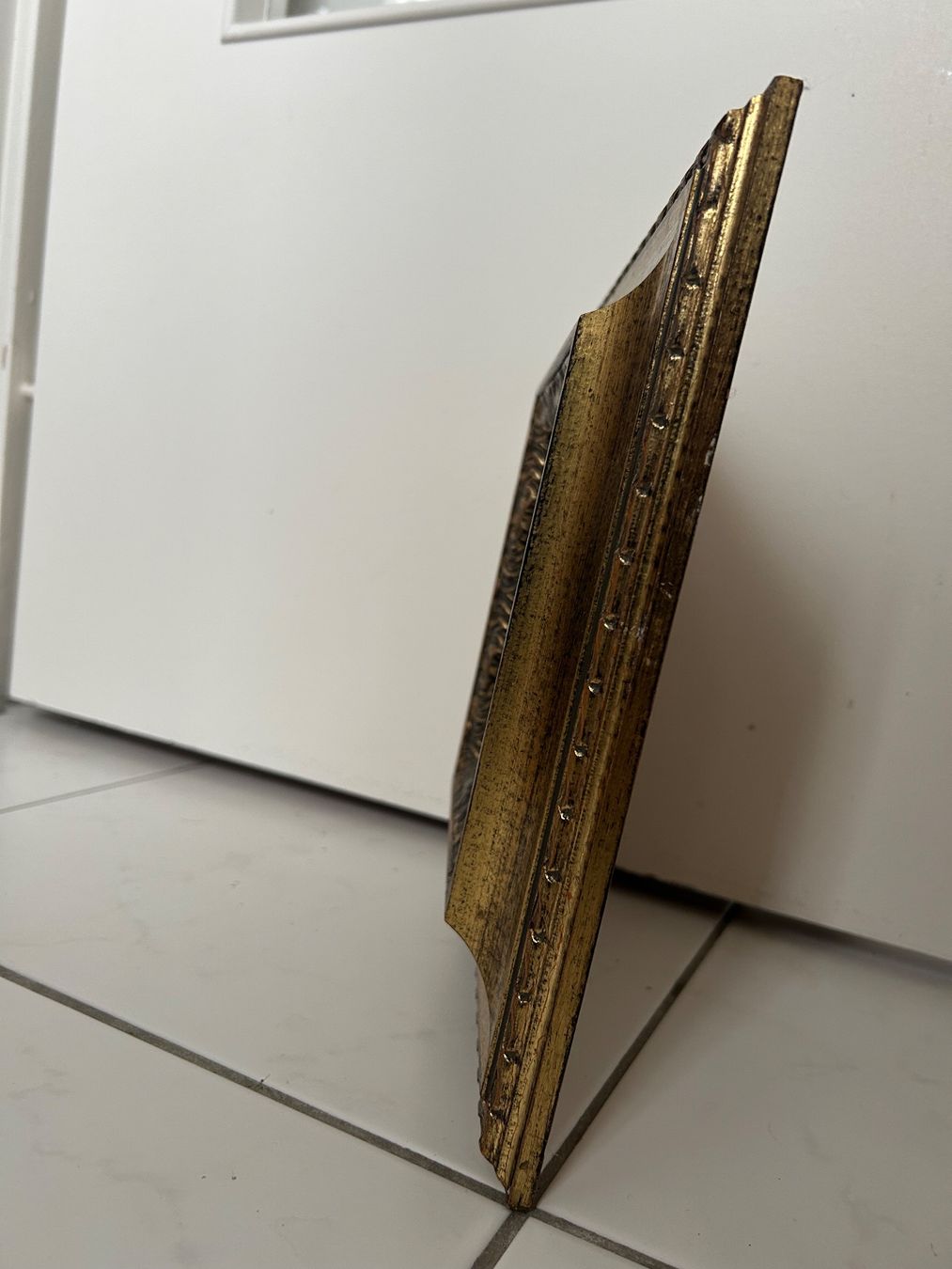 Cornici: Bilderrahmen im Edellook – Usato da Wettingen venduto da Bucklands_AG 2