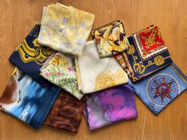10 Vintage Foulards