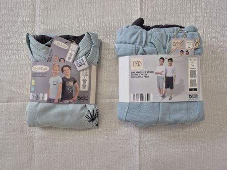 Lot 2x T-shirts & 2x Shorts garçon 146/152 Neufs Été