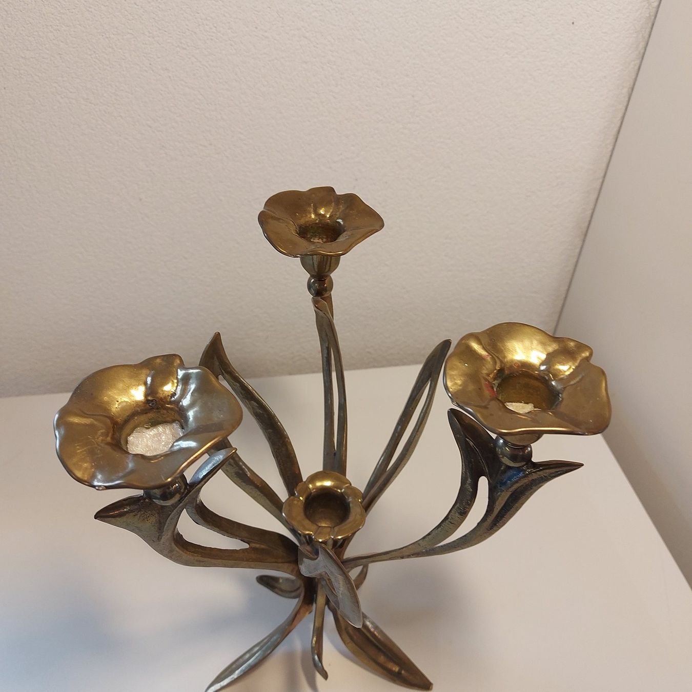 Portacandele: Schwerer Jugendstil-Kerzenständer aus Messing, vierarmig – Usato da Schlieren venduto da  4