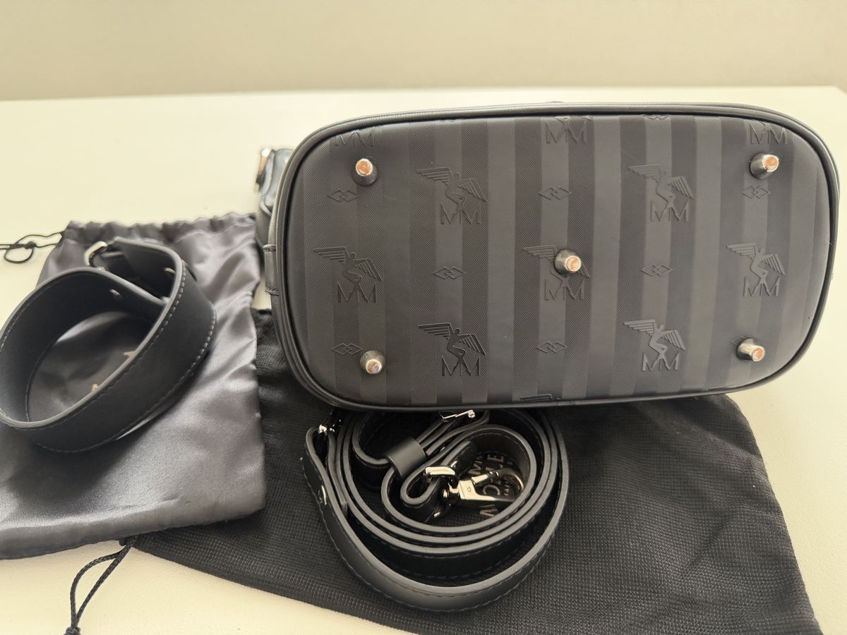 Maison Mollerus Taschen für Damen: Maison Mollerus Sion silber – Gebraucht aus Kappel SO von Ydelfin 3