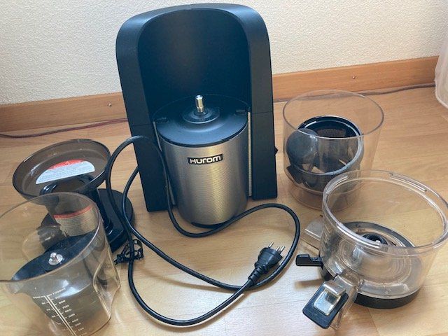 Hurom Elettrodomestici da cucina: Hurom HV Slow Juicer - Entsafter – Usato da Cham venduto da I7I7 4