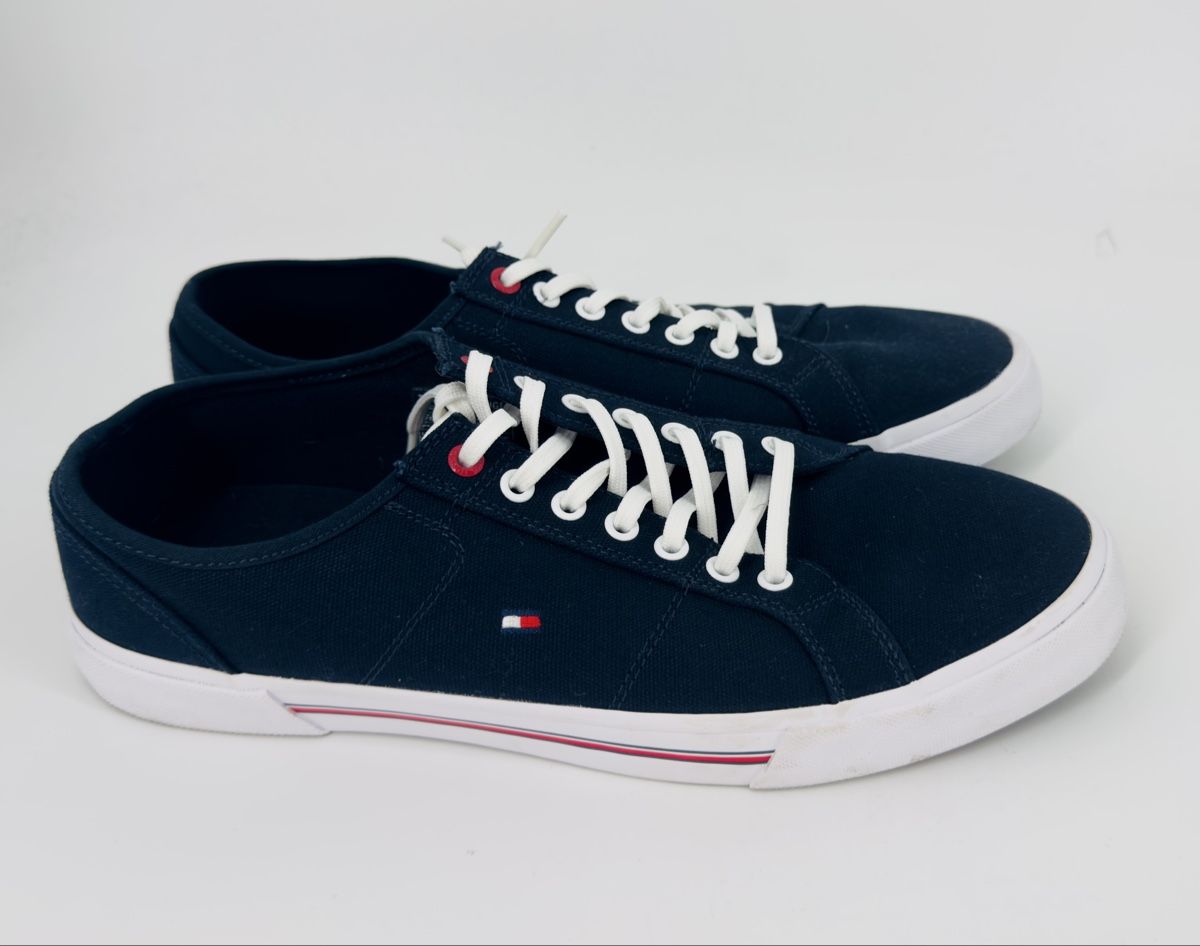 Tommy Hilfiger Herrenschuhe: # MAN - Sneaker low Gr. 45 - TOMMY HILFIGER # – Gebraucht aus Bolligen von secondhand-with-love 1