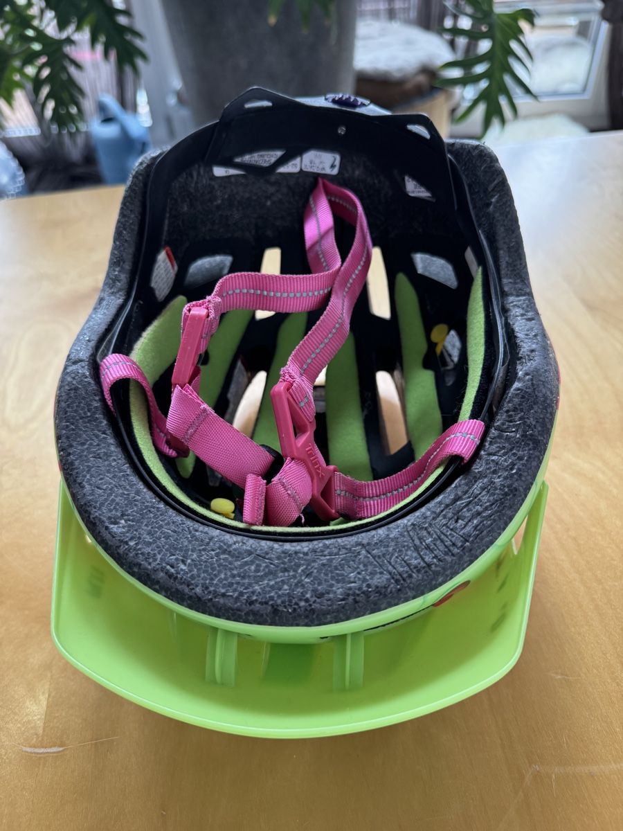 Specialized Caschi: Specialized Shuffle LED Jugend Velohelm, Grösse 52-57cm – Usato da Münsingen venduto da ambuehl81 5