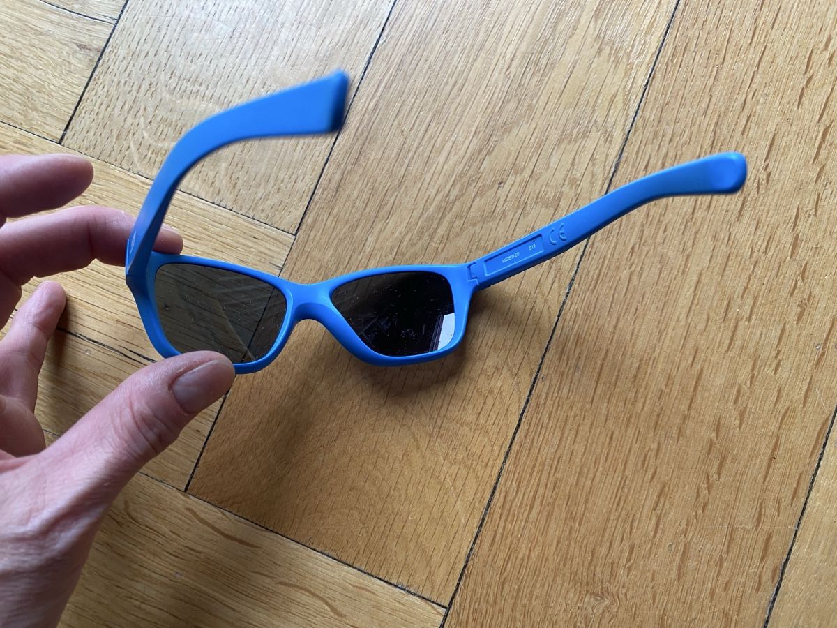 Julbo Occhiali & Lenti: Julbo Kindersonnenbrille blau – Usato da Zürich venduto da rotschwarzkaeppchen 1