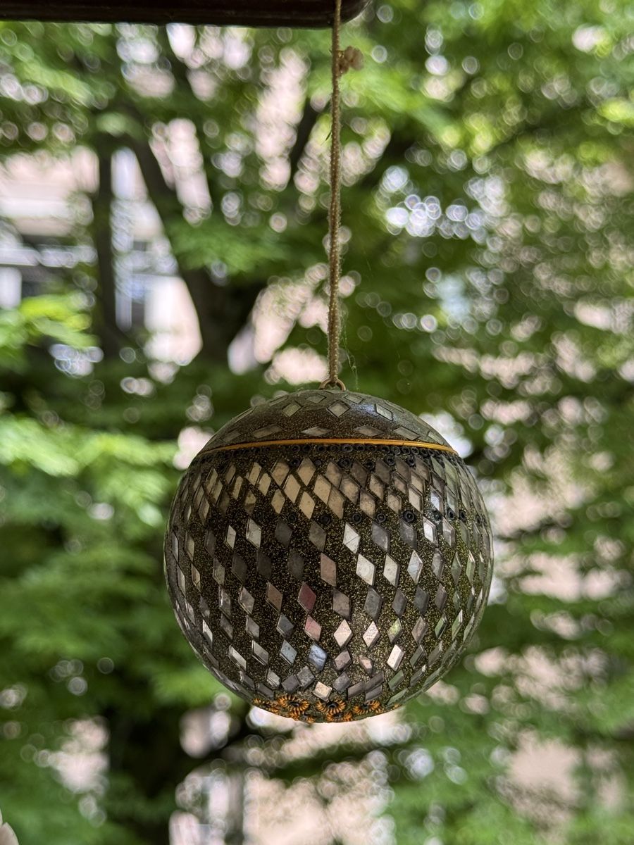 Tutte le decorazioni: Mosaic Orb Decorative Item - Unique Handcrafted Accent Piece – Usato da Zürich venduto da olalinda 4