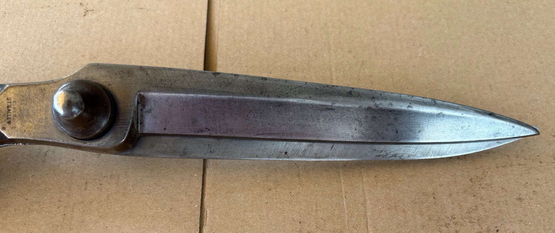 Tutti gli attrezzi: ANTIKE SCHERE 30CM LANG & 842GR SCHWER – Usato da Ostermundigen venduto da wini63 3