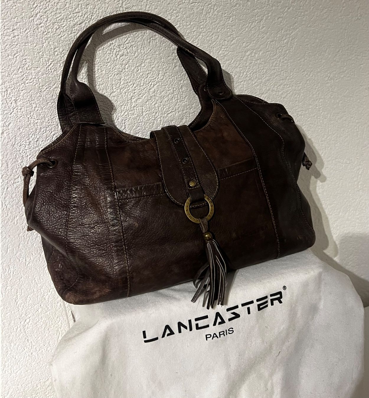 Lancaster Borse da donna: Sac à main en cuir souple Lancaster – Usato da St-Pierre-Clages venduto da ste_xk6p 1