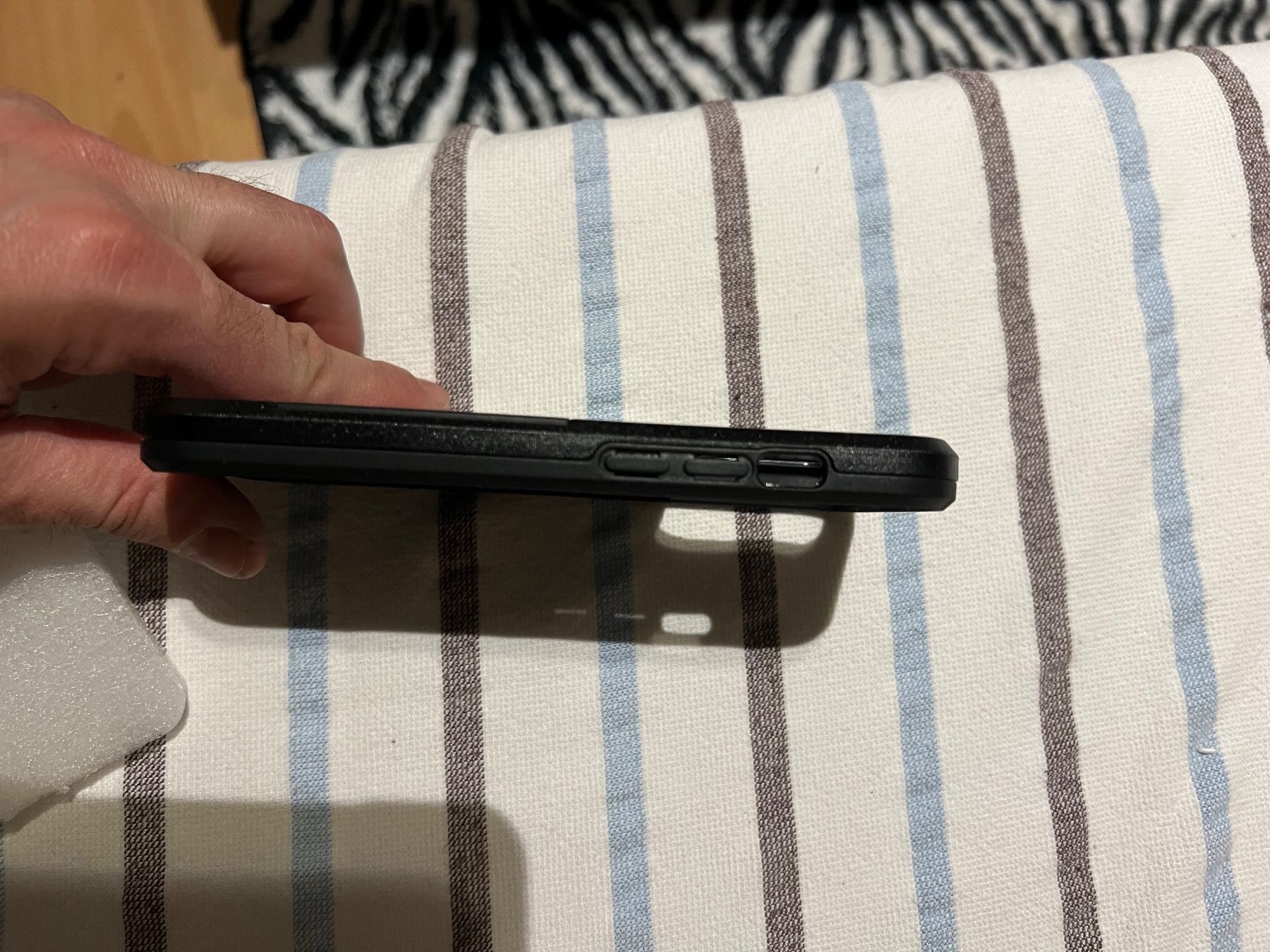 Apple Telefoni cellulari / Smartphones: iphone 15 pro schutzhülle – Nuovo e nell'imballaggio originale da St. Gallen venduto da babinos01 3