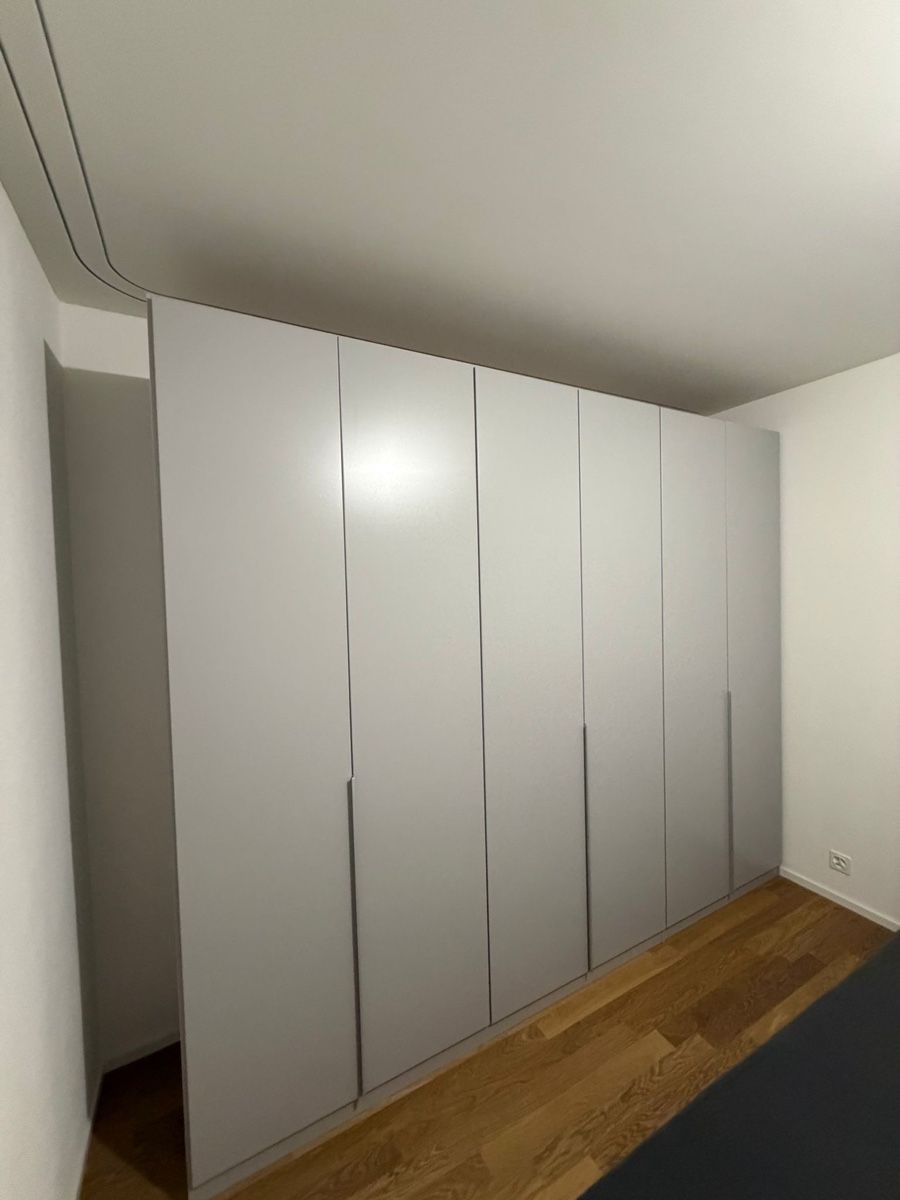 Schränke: Schrank und Bett  – Neu (gemäss Beschreibung) aus Nebikon von rad_6ckn