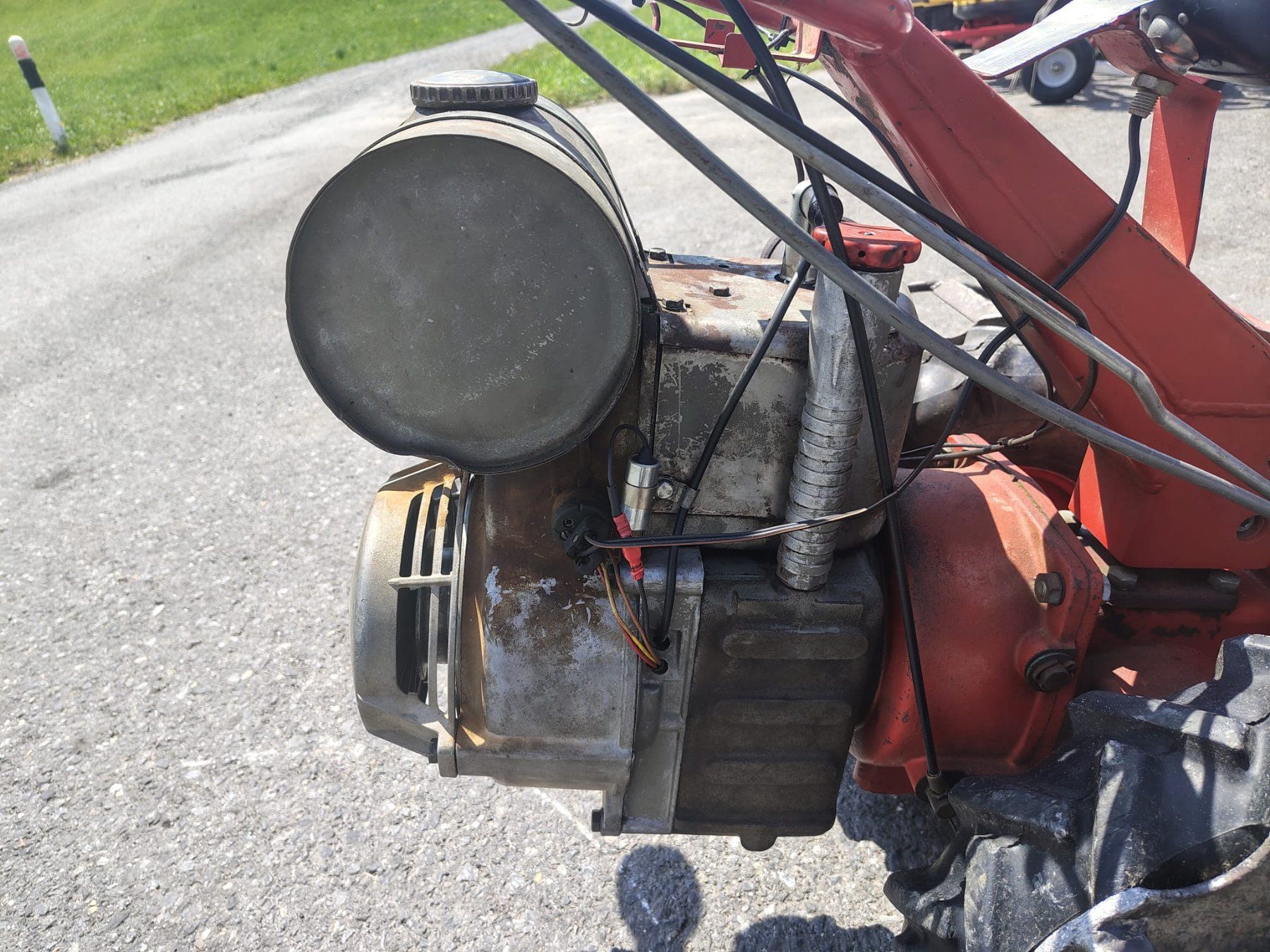 Bucher Tutte le macchine: Bucher Motormäher M700, mit Eingrasung – Usato da Egg SZ venduto da kombi83 4