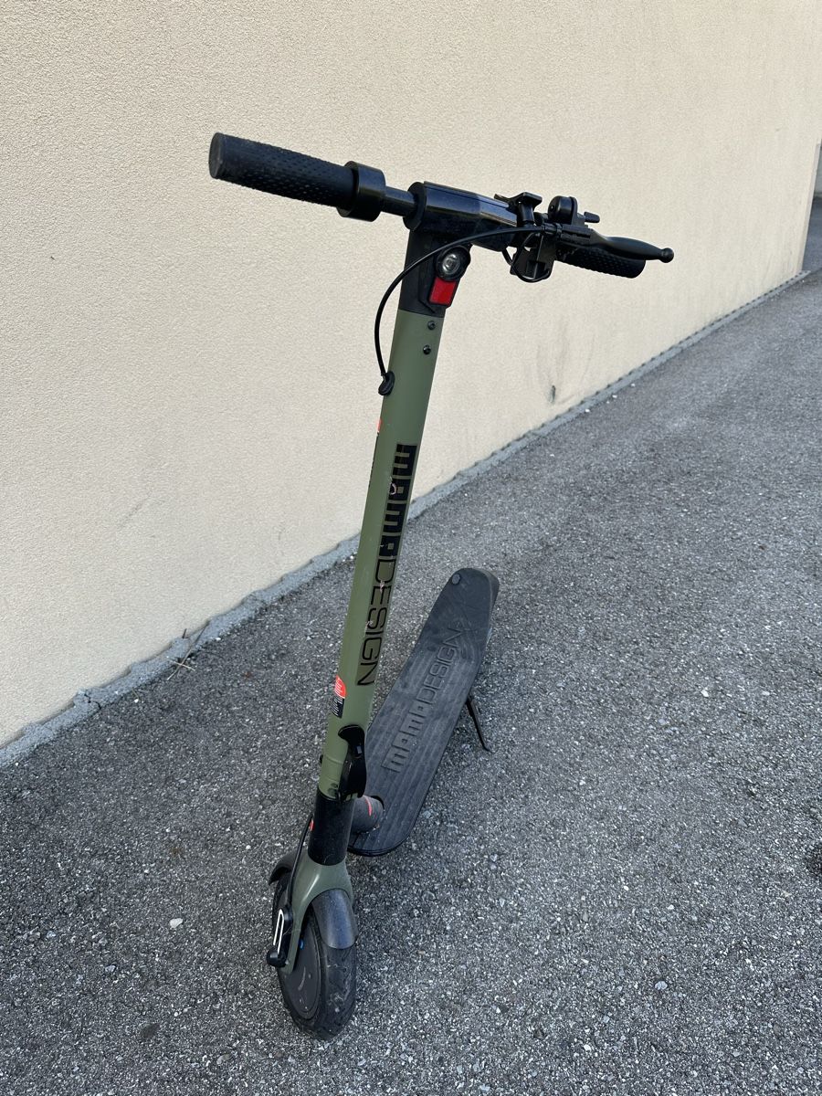 Kickboard: Monopattino elettrico Momodesign Evo 9 – Usato da Mendrisio venduto da OtakuWorld_Sagl 1