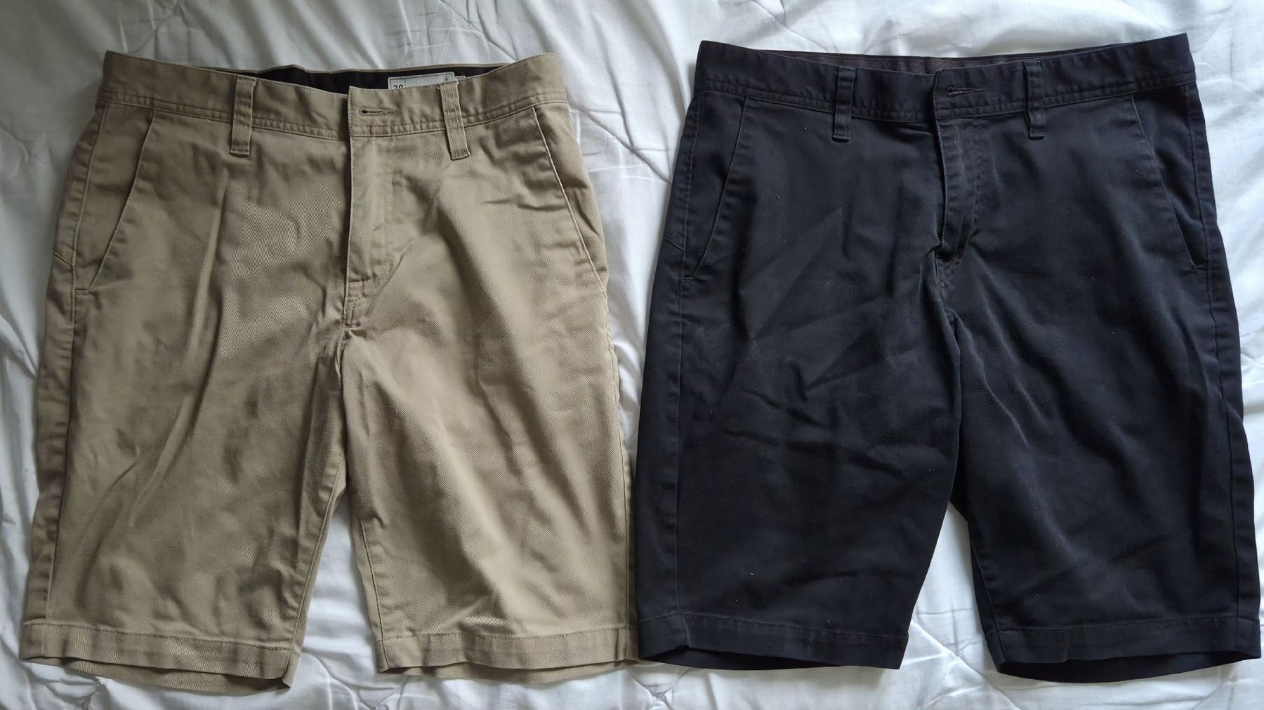 Lotti di vestiti: Lot de shorts Volcom – Usato da Fontenais venduto da Kiki_Hof_2005