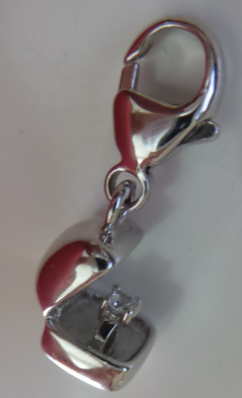 Ciondoli: Silber charm - Verlobungsring im Etui ('Be mine') – Usato da Muttenz venduto da einfach-schoen 2
