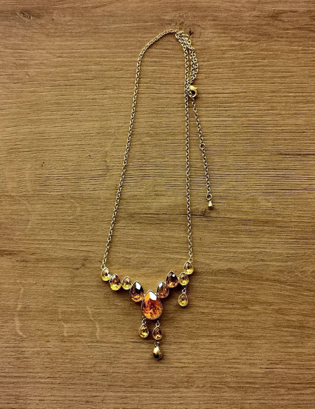 Swarovski Catenine: Collier Swarovski doré – Nuovo (secondo la descrizione) da Veyrier venduto da Leilazizou 2