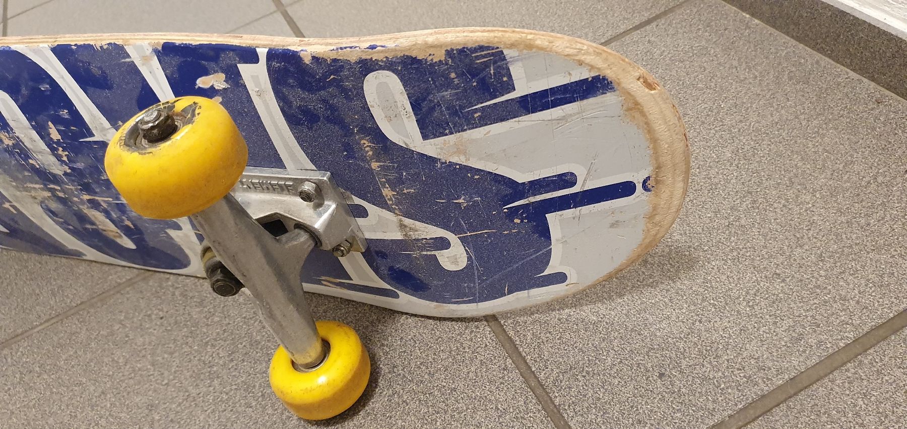 Skateboards: Skateboard 80cm, für Kinder, gebraucht – Gebraucht aus Zürich von admyre 2