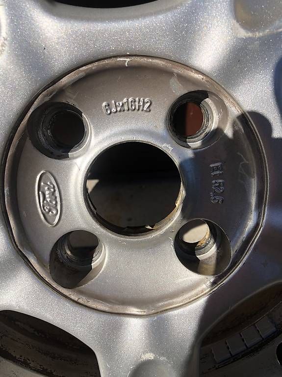 Pneus & Roues: Roues complètes Ford Focus – D'occasion à Vouvry par nun_szh8 3