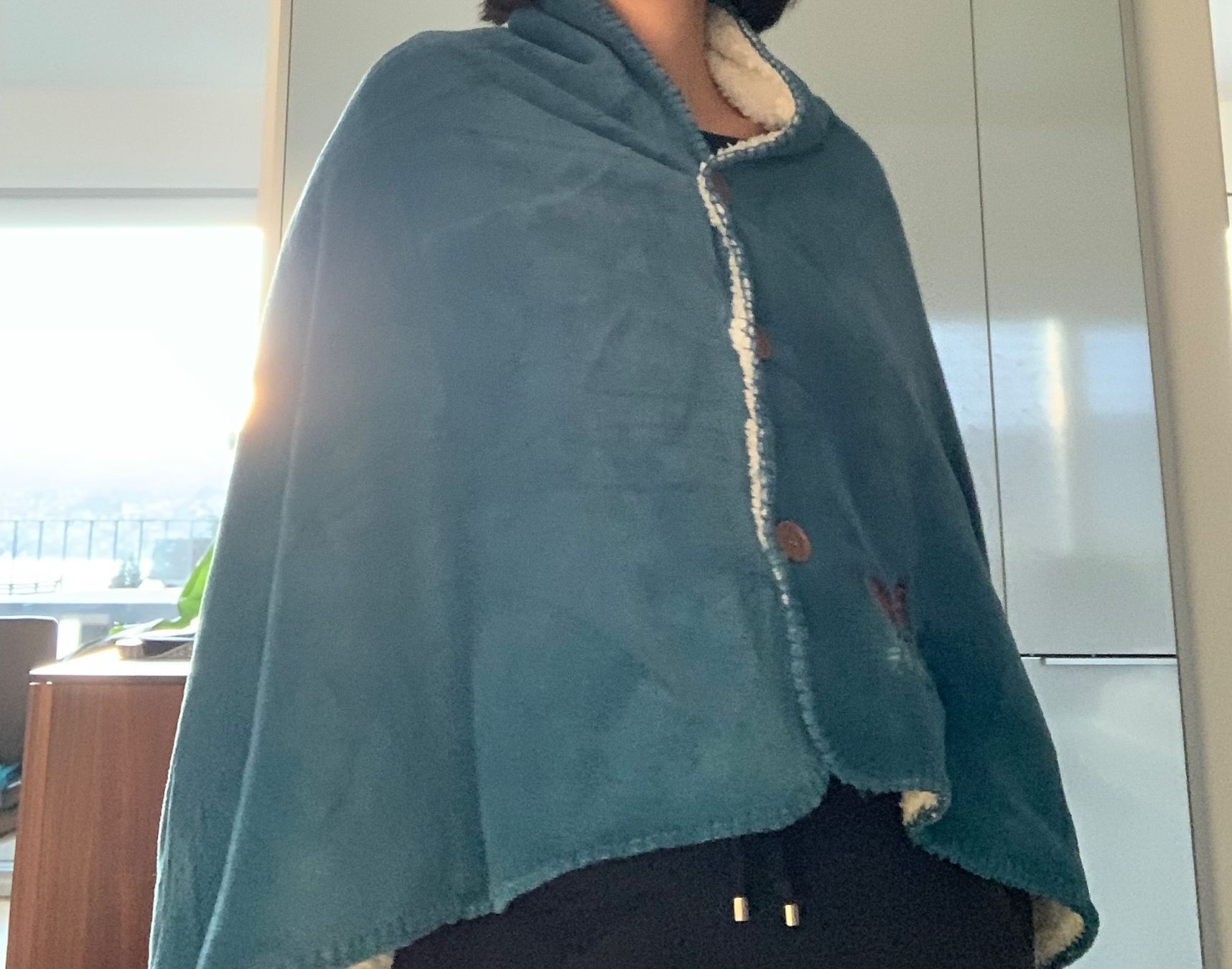 Autres vêtements femmes: Cuddly Winter Poncho – Neuf (Voir description) à Erlenbach ZH par Syssi_C 1