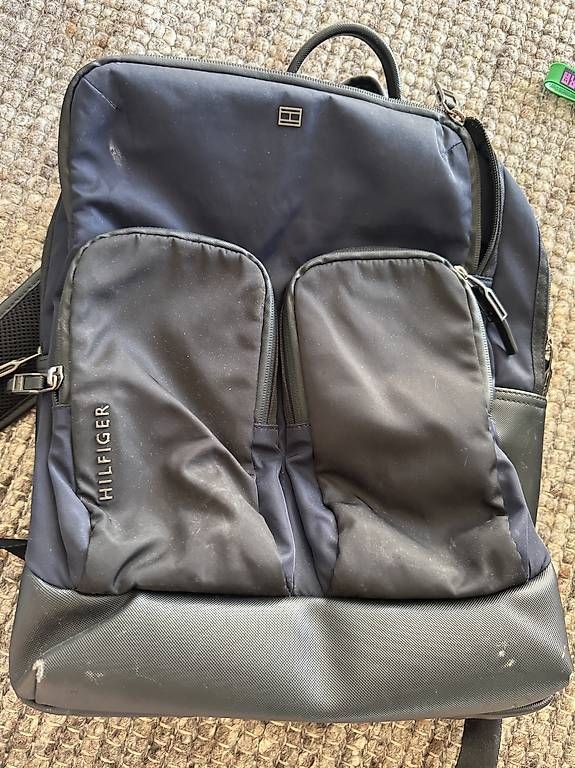 Rucksäcke: Tommy Hilfiger Rucksack – Gebraucht aus Zollikerberg von sop_p82l