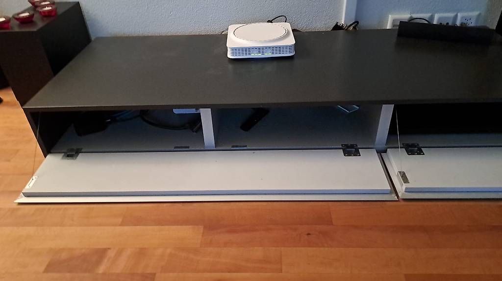 Mobili TV: TV-Möbel hochwertig – Usato da Neftenbach venduto da bebbels69