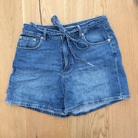 Damen Shorts Hotpants ONLY Grösse M neuwertig
