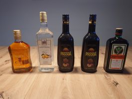 Verkaufe 6 Flaschen Alkohol (Passoa, Jägermeister Williams..