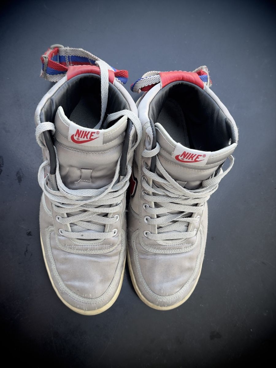 Nike Chaussures hommes: Nike Vandal High 2004 silver – D'occasion à Spiez par White_73 1