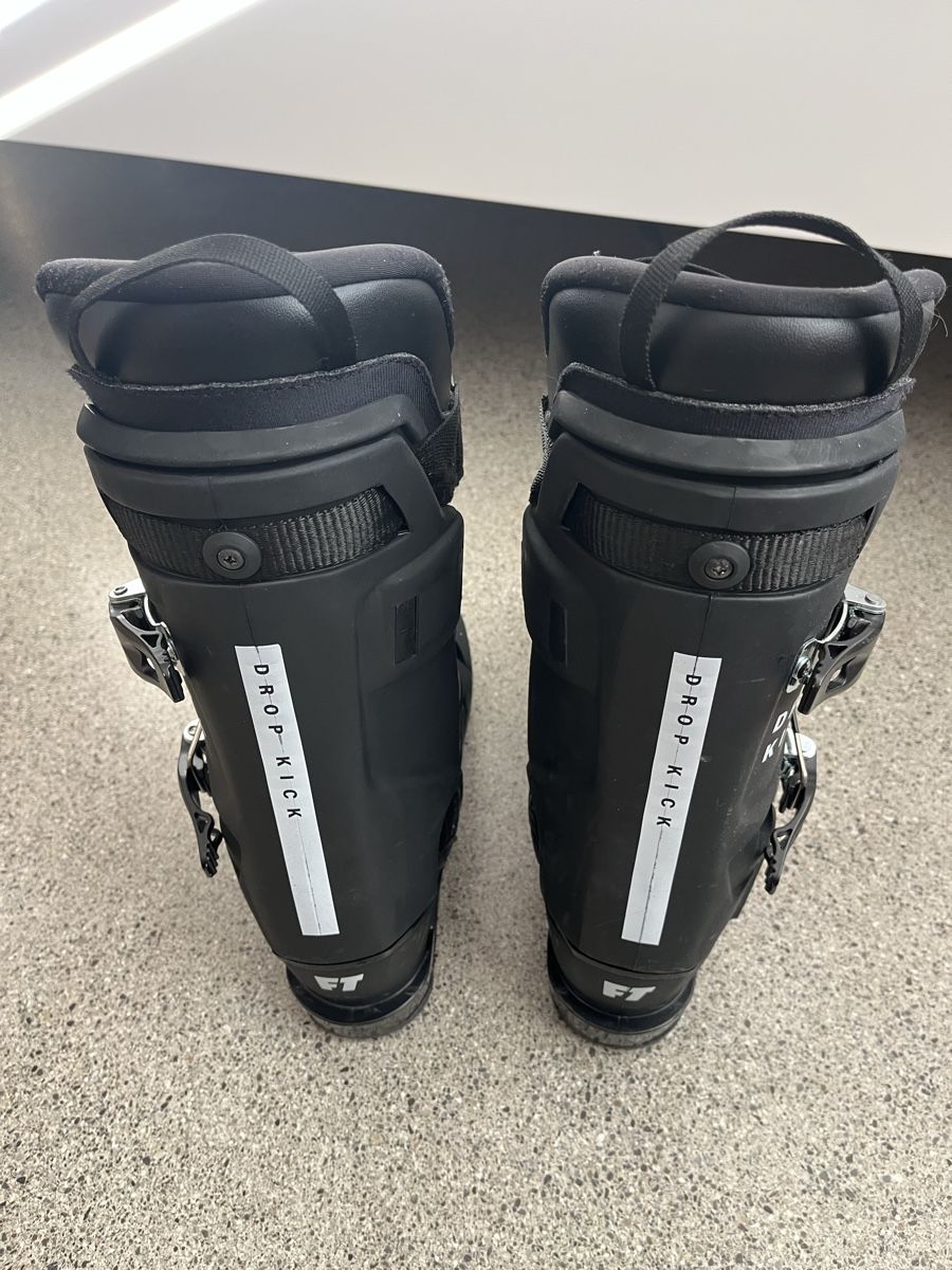Scarpe da uomo: Full Tilt Drop Kick Freestyle Skischuhe – Nuovo (secondo la descrizione) da Zug venduto da nic_6cpx 1