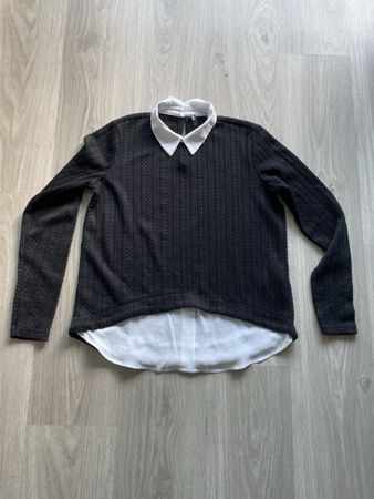 Pullover mit Hemdkragen schwarz Grösse XS guter Zustand