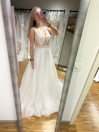 Brautkleid Weiss Tüll Spitzenbesatz Grösse S neu
