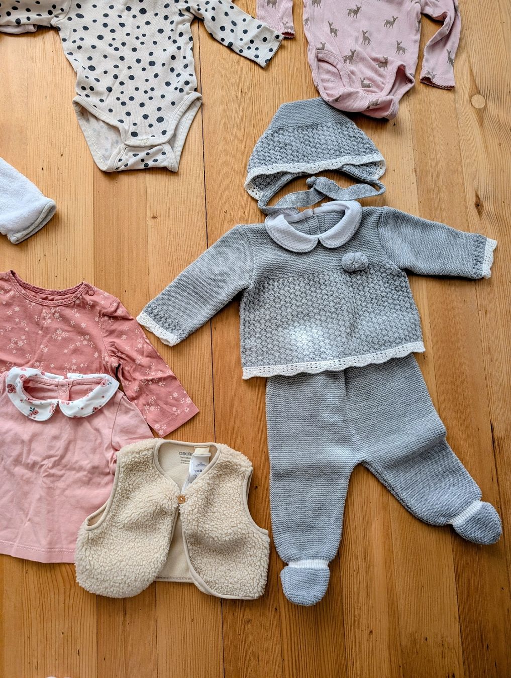 Lotti & Set di vestiti: Kleiderpaket Mädchen Gr. 62 Herbst /Winter – Usato da Brunnen venduto da bahari02 5
