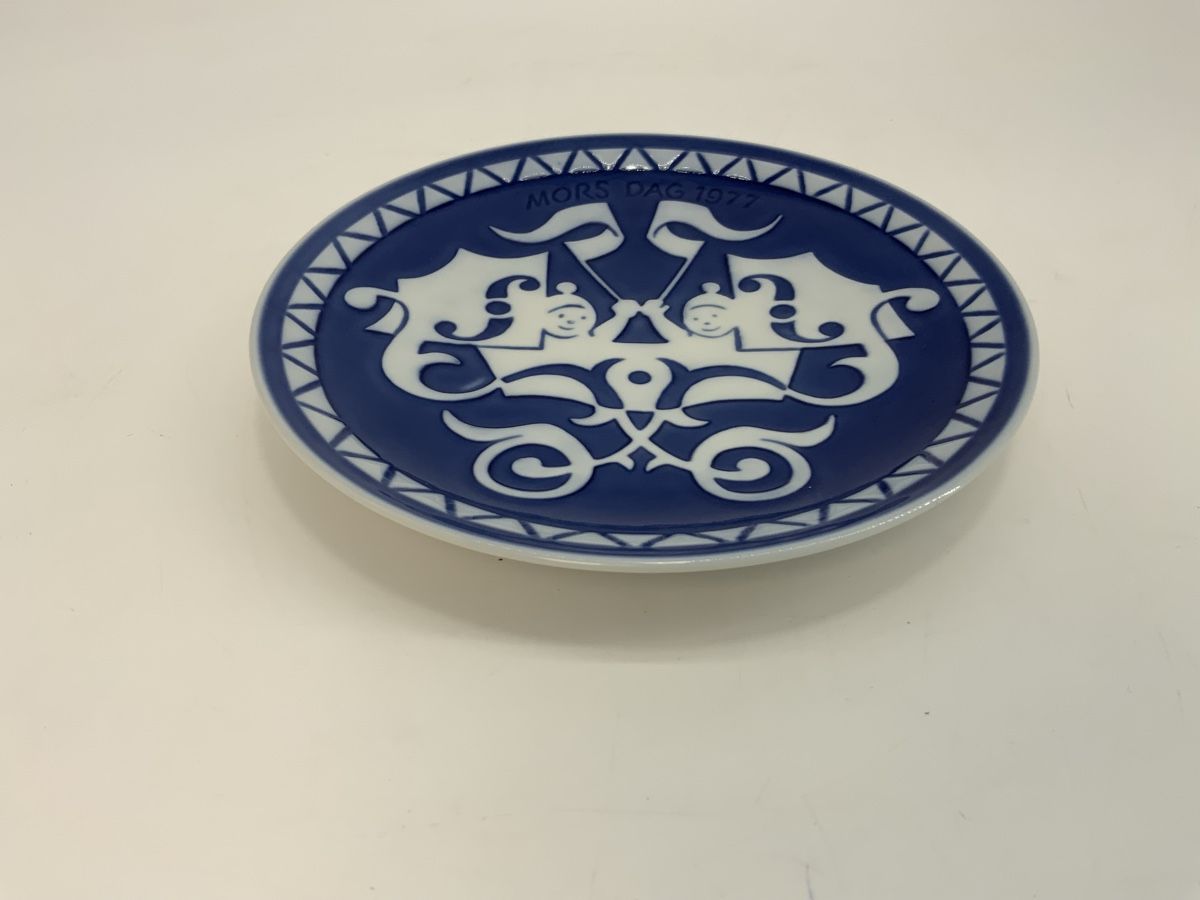 Royal Copenhagen Piatti: Royal Copenhagen Wandteller Muttertag 1977 – Usato da Erlach venduto da silvia3235 1