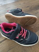 Victory Hallen Sportschuhe, Gr. 33, wie NEU! 