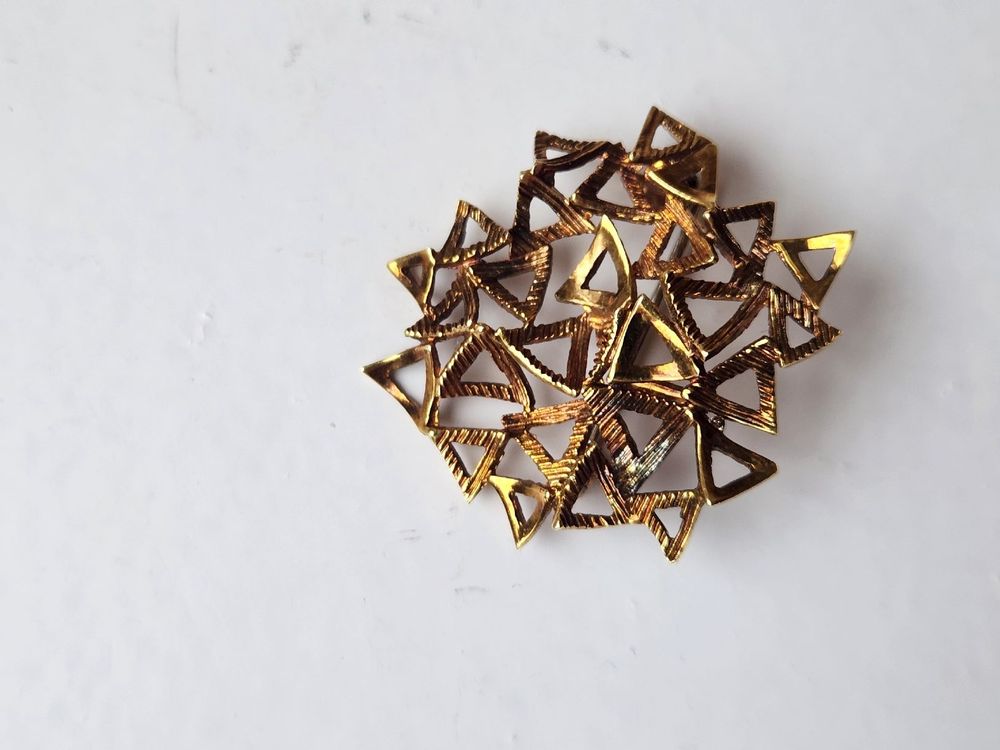 Design-Brosche 750er Gold – ca. 5g – Sammlerstück (Gebraucht) in St ...