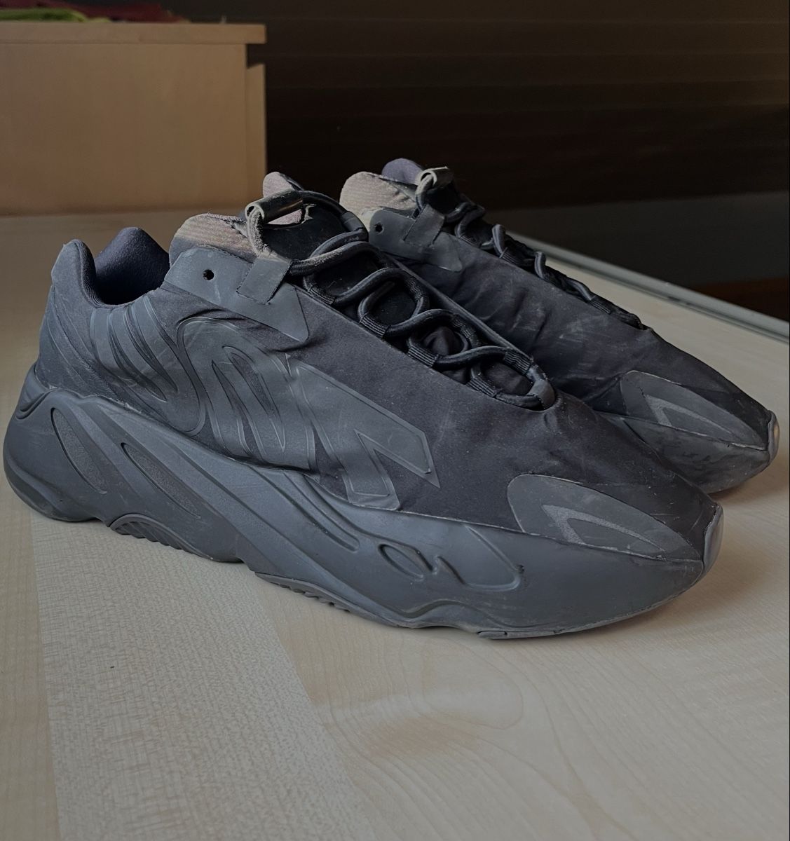 Adidas Scarpe da uomo: YEEZY 700 – Usato da Tafers venduto da ValKara