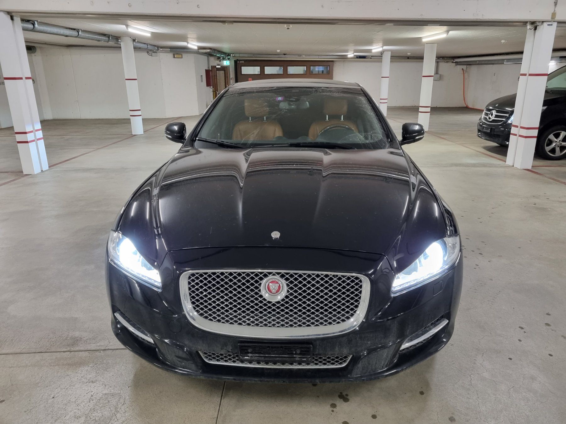 Jaguar Autos: Jaguar XJ 3.0 S/C AWD XJL – Gebraucht aus Rougemont von 911__ 8