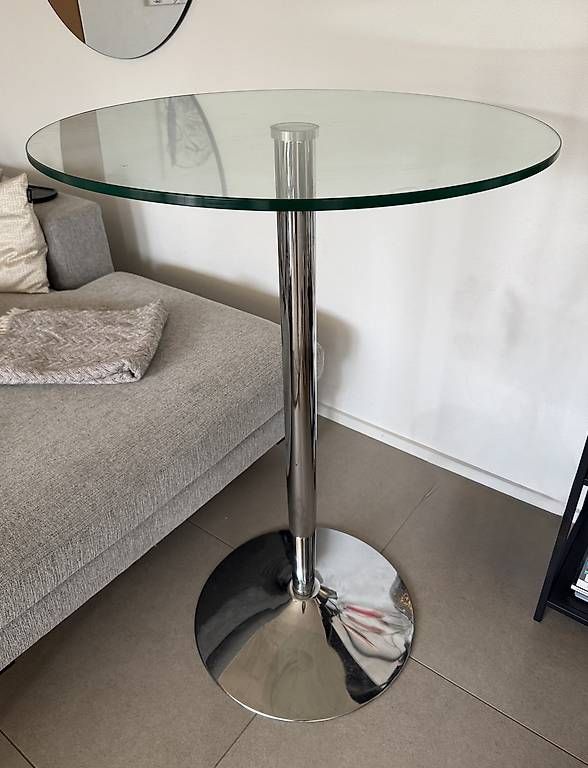 Tische: Bartisch / Stehtisch Glas Metall Chrom – Gebraucht aus Frenkendorf von stefaniem90
