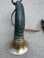 Antikes Fürst-Pless Jagdhorn aus Messing mit Lederwicklung