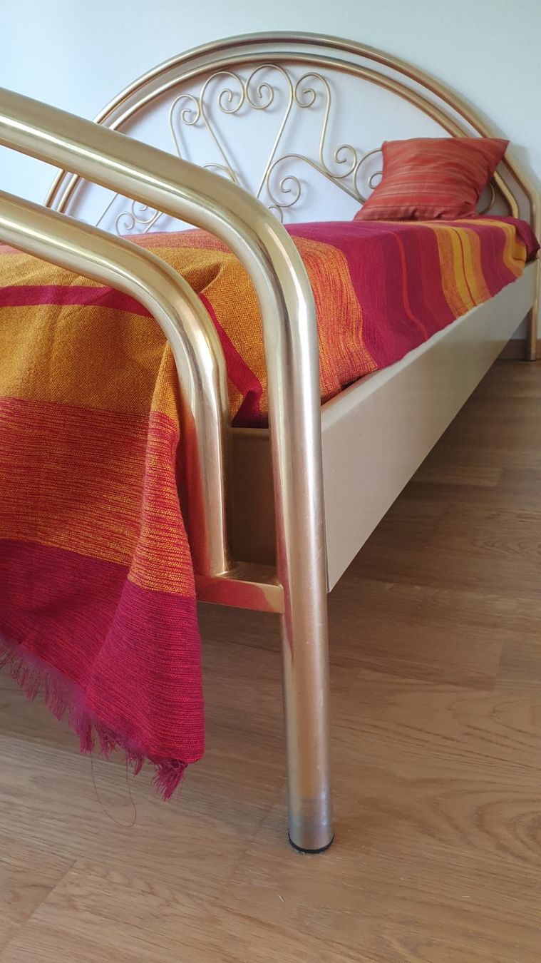 Bico Betten: goldenes Bett – Gebraucht aus Jona von Difnol11 1