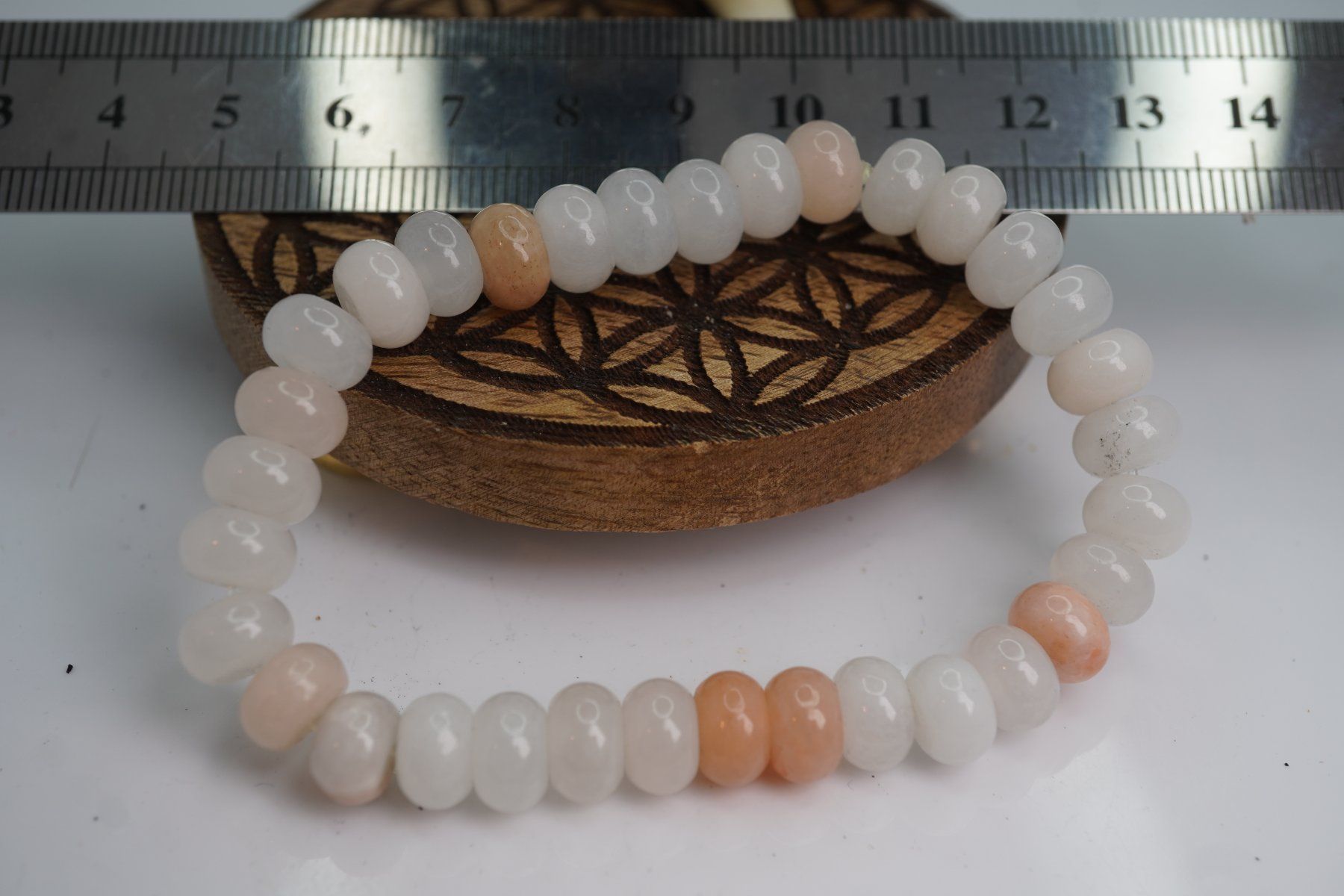 Minerali & Pietre curative: Mondstein   Armband Donuts  ab 1.- Auktion – Nuovo e nell'imballaggio originale da Eschenbach SG venduto da topstone