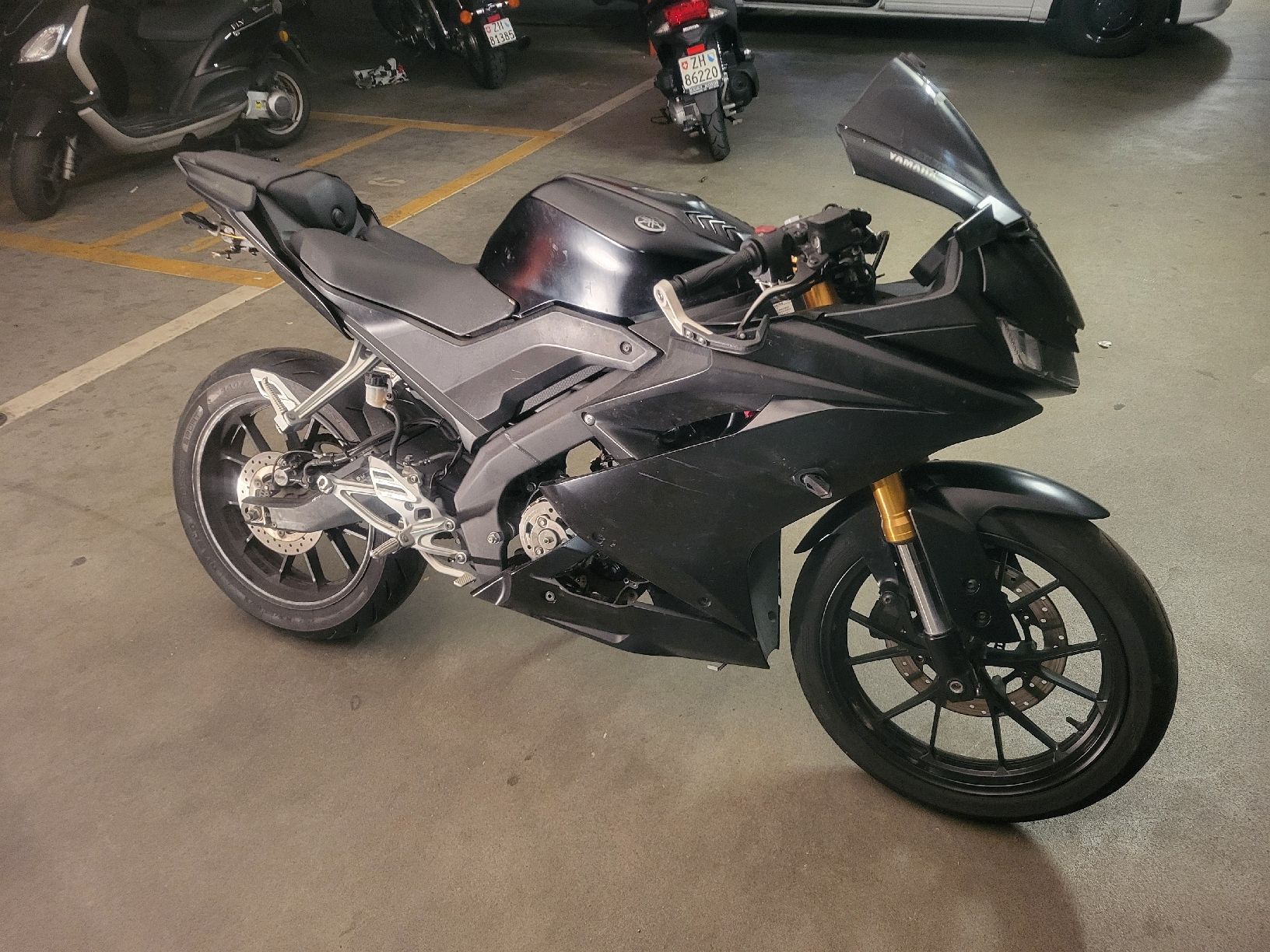 Yamaha Route: Yamaha YZF R 125 – Défectueux à Zürich par EuleCH 2